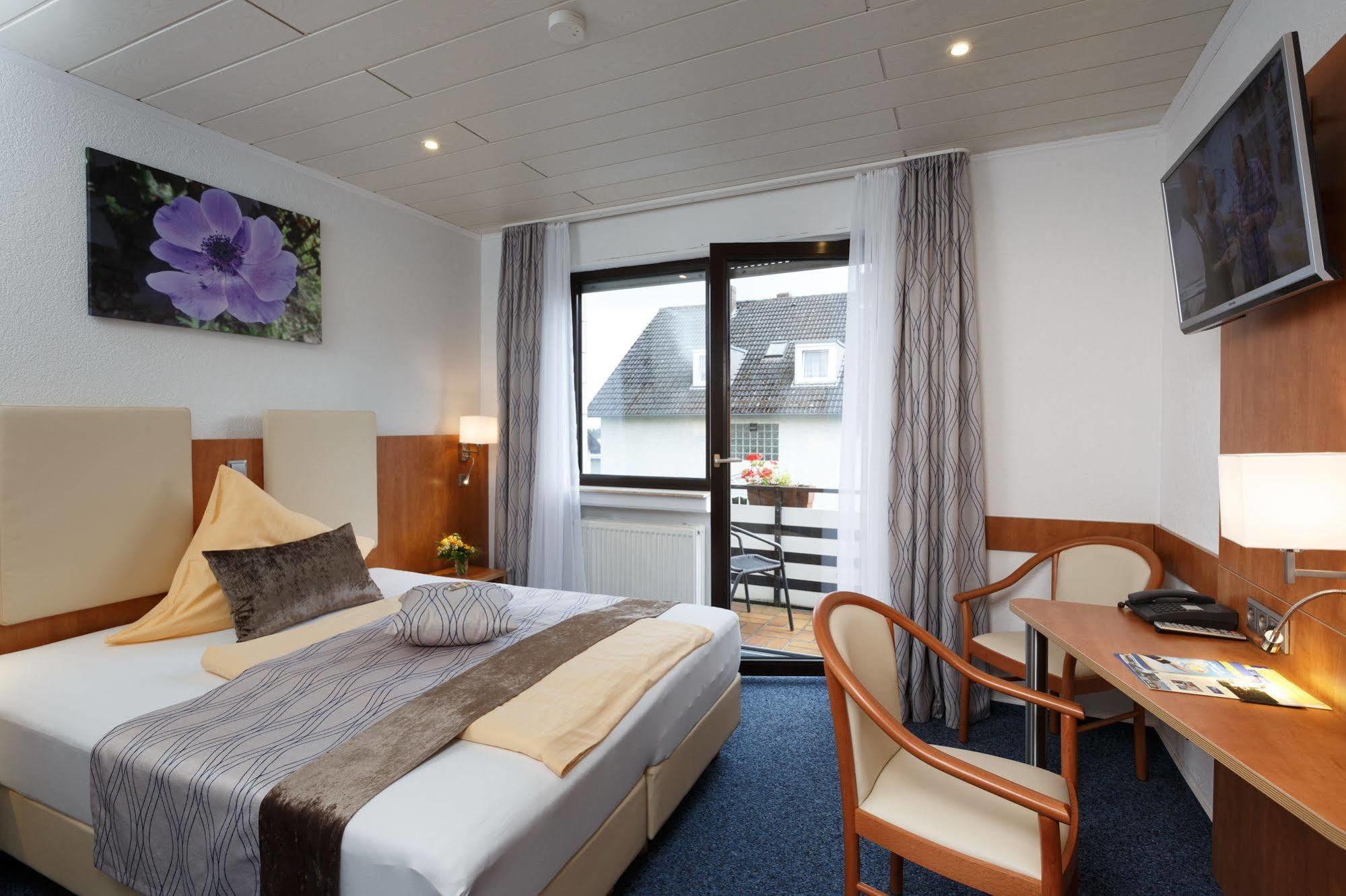 Hotel Am Sonnenhang Kassel Dış mekan fotoğraf